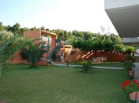 ホテル Anemos Studios Pefki Evia ペフキ
